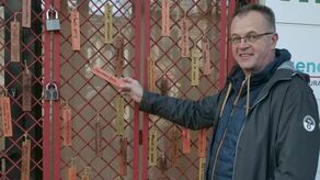 - Powiesiliśmy je wczoraj wieczorem. Ludzie zatrzymują się i czytają. Żadne marzenie dotąd nie zniknęło – cieszy się Dariusz Jedlina, lubelski przedsiębiorca