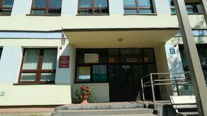 – Tu mamy liceum i dorosłą młodzież. Rozumiem problemy lokalowe, ale takie połączenie jest nie do zaakceptowania – rodzice uczniów krytykują pomysł by w gmachu LO były przedszkolaki