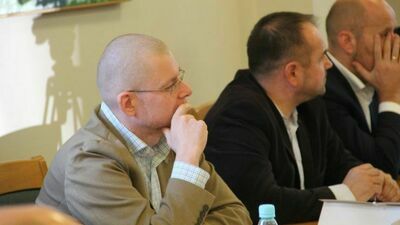 Radny Marek Dzyr złoży wniosek, by z porządku obrad na stałe usunąć ten punkt 