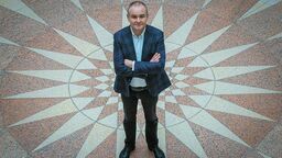 Prof. Jarosław Dumanowski 