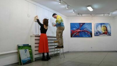 Galeria Podlaska nie jest duża, a na wernisażu byłby tłok 