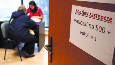 Przejęcie obsługi programu 500+ przez ZUS da państwu duże oszczędności, szacowane na 2,5 mld w ciągu 10 lat