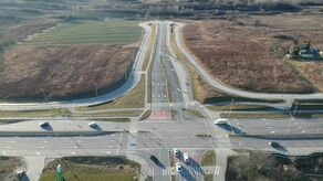 Przedłużenie ul. Zelwerowicza pobiegnie od widocznego na zdjęciu skrzyżowania z ul. Bohaterów Września do ul. Sławinkowskiej, gdzie planowane jest rondo