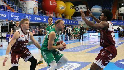 Fragment finału Suzuki Puchar Polski z poprzedniego sezonu, w którym Enea Zastal BC Zielona Góra pokonała PGE Spójnia Stargard

