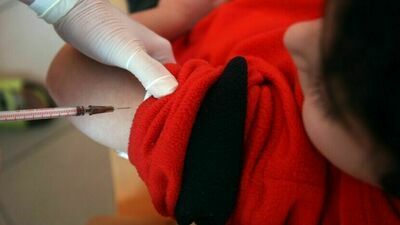 Ile dzieci zapisano już na szczepienie przeciwko COVID-19? MZ podaje dane