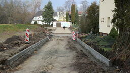 Trakt pieszo-jezdny na usprawnić dojazd do działek położonych przy Skwerze Solidarności