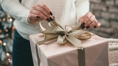 Prezentów będzie mniej, bo nadchodzą drogie święta. Świąteczny rachunek