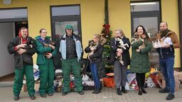 Zebrana karma wystarczy na co najmniej kilka miesięcy. Wysokogatunkowa żywność dla zwierząt to prezent od puławian dla bezdomnych czworonogów