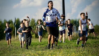 Michał Kusiński (na pierwszym planie) na co dzień pracuje z zawodnikami Lubelskiego Klubu Kolarstwa Górskiego