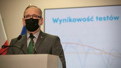 Nie będzie na razie nowych obostrzeń. "Wzrost zakażeń to poświąteczna anomalia"