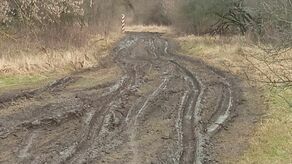 Wojsko rozjeżdża nadbużańskie drogi i łąki. Mieszkańcy się skarżą, a kto to naprawi? [zdjęcia]