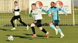 Marcel Wędrychowski strzelił jedną z bramek podczas pierwszego sparingu Górnika w Turcji

