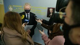 Dyrektor Piotr Matej uspokaja, że w czasie protestu pielęgniarki oddziałowe mają tak zorganizować pracę personelu, żeby zapewnić pacjentom bezpieczeństwo.