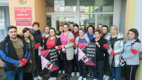 W proteście biorą udział pracownicy wszystkich miejskich żłobków. Na zdjęciu pracownicy placówki nr 1 z ul. Wileńskiej