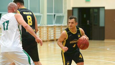 Mieszko Ćwik to jeden z najciekawszych playmakerów w rozgrywkach Pod koszami Dziennika Wschodniego im. Andrzeja Wawrzyckiego