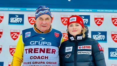 Monika Skinder w towarzystwie swojego klubowego trenera, Waldemara Kołcuna

