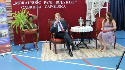 Starosta łukowski Dariusz Szustek i nowa dyrektorka Magdalena Mitura