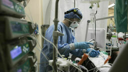 Czarny scenariusz piątej fali. Czy będą w szpitalach miejsca dla pacjentów bez Covid-19?