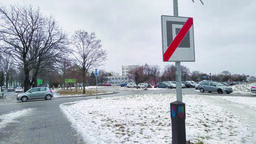 Będą turyści, będą opłaty. W poniedziałek radni zadecydowali, że przy parku i przy ZUS opłaty za zostawienie auta będą pobierane od 1 kwietnia do 30 września