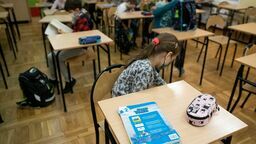 W poniedziałek uczniowie wracają do szkół. Ale na krótko