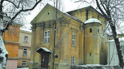 Mimo remontów w XIX wieku dawna cerkiew zachowała cechy architektury barokowej