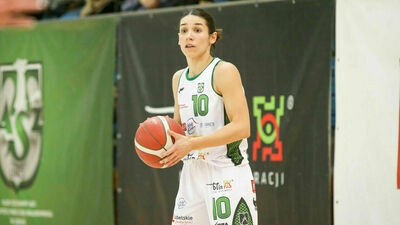 Aleksandra Stanacev miała 7 punktów i 12 asyst.