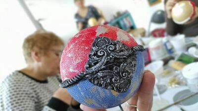 „Międzypokoleniową Kawiarenkę Kulturalną na Czechowie” organizuje fundacja Karuzela Aktywności