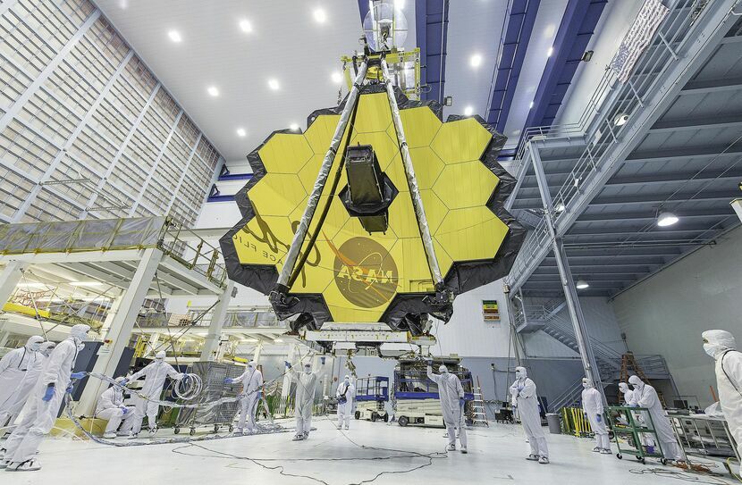 Zwierciadło Teleskopu Webba jest zbudowane z 18 sześciokątnych segmentów