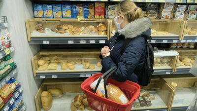 Wkrótce Inspekcja Handlowa rozpocznie stały monitoring cen produktów spożywczych m.in. pieczywa, nabiału, warzyw i owoców.