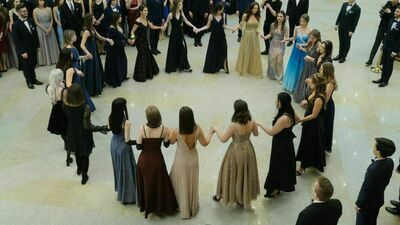 Studniówki 2022. Bal maturzystów II LO [zdjęcia]