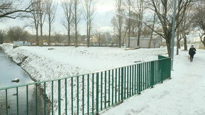 Miasto chce sprzedać deweloperowi pas ziemi na lewym brzegu Czerniejówki w okolicy ul. Garbarskiej

