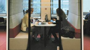 Pracownicy Biblioteki UP przyznają, że zainteresowanie korzystaniem z kabiny akustycznej przerosło ich najśmielsze oczekiwania.