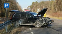 84-latek nie zauważył, że jest wyprzedzany. Skończyło się poważnie