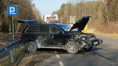 84-latek nie zauważył, że jest wyprzedzany. Skończyło się poważnie