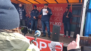 Lublin: Rolnicy wyjechali na ulice, aby protestować. Częstowali ludzi jabłkami [zdjęcia]