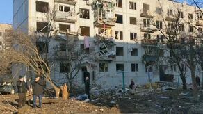 Okolice Charkowa. Ostrzał zniszczył budynek mieszkalny