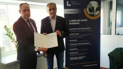 Stanowisko podpisali: Dariusz Jodłowski - Prezes Zarządu Pracodawców Lubelszczyzny „Lewiatan”, Zbigniew Michalak – Prezes Zarządu Lubelskiego Forum Pracodawców, Ireneusz Połeć – Wiceprezes Zarządu Związku Przedsiębiorców i Pracodawców Lubelskie, Agnieszka Gąsior-Mazur - Prezes Stowarzyszenia Lubelski Klub Biznesu, Mirosława Gałan - Kanclerz Loży Lubelskiej, wiceprezes Business Centre Club, Mariusz Filipek – Prezes Zarządu Pracodawców Ziemi Lubelskiej, Marek Wagner - Prezes Zarządu Regionalnej Izby Gospodarczej w Lublinie, Zbigniew Marchwiak - Prezes Izby Rzemiosła i Przedsiębiorczości w Lublinie