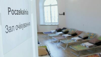 Wczoraj do godz. 17 przez punkty recepcyjne w Lubelskiem przeszło 29 Ukraińców. Najwięcej - 18 osób w Lubyczy Królewskiej. – Nikt nie potrzebował pomocy medycznej, ani nie prosił o skierowanie do miejsca zakwaterowania – informuje Agnieszka Strzępka, rzeczniczka wojewody lubelskiego. Na zdjęciu punkt w Dorohusku