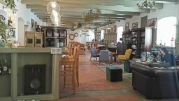 Lubelskie. Wynajął całe hotele dla uchodźców