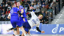 Grupa Azoty Unia Tarnów – Azoty Puławy 26:30. Udany powrót do ligi