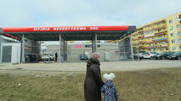 Sąsiedzi przyszłej myjni zauważają, że obowiązujący plan zagospodarowania terenu przeznacza tę nieruchomość pod usługi publiczne