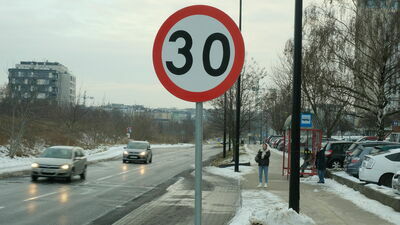 Na kolejnych ulicach wprowadzono ograniczenia prędkości tłumaczone złym stanem nawierzchni