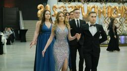 Tak się bawi, tak się bawi... Studniówka maturzystów ZSE im Vetterów 