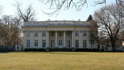 Pałac Marynki to jeden z zabytków osady pałacowo-parkowej, który od ubiegłego roku nosi zaszczytny tytuł Pomnika Historii