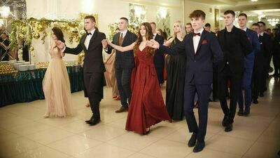 Studniówki 2022. Bal maturzystów XVIII LO w Lublinie [zdjęcia]