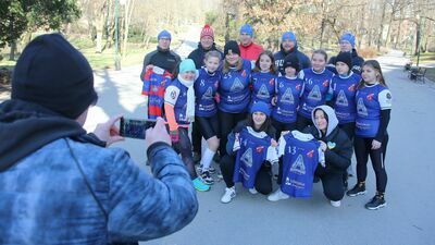 Biegali w Ogrodzie Saskim i zbierali dla Małego Księcia