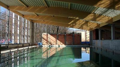 Kraśnik. Kiedy zakończy się budowa krytej pływalni?