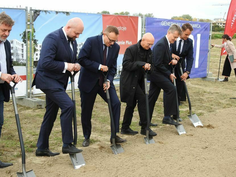 Rok 2019 - oficjalne rozpoczęcie budowy bloków z Mieszkania Plus w Świdniku