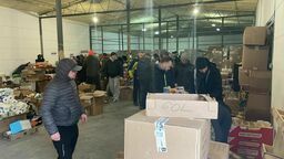 Magazyn ZZZ jest otwarty bez przerwy, a praca w nim wre prawie 24 godziny na dobę. W wolontariat zaangażowała się duża grupa zamojskich radnych ze wszystkich opcji politycznych.