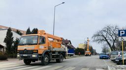 Wymiana oświetlenia potrwa do końca maja